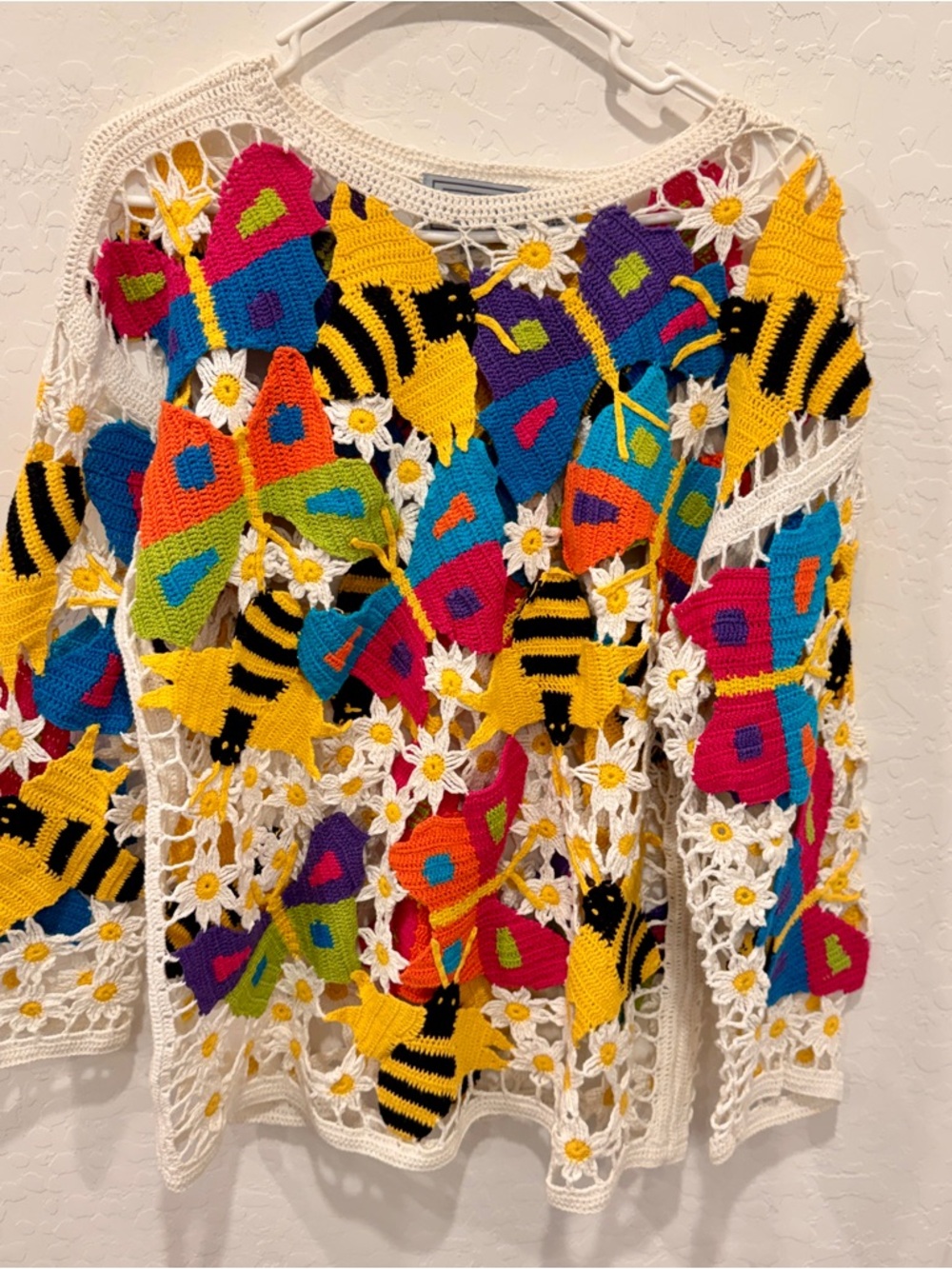 TLC by Lambert Crochet Butterfly Daisy Bee Openwork Sweater Top Womens Medium